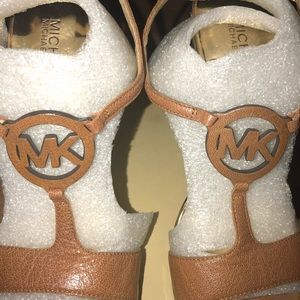 Michael Kors - T strap Sandals